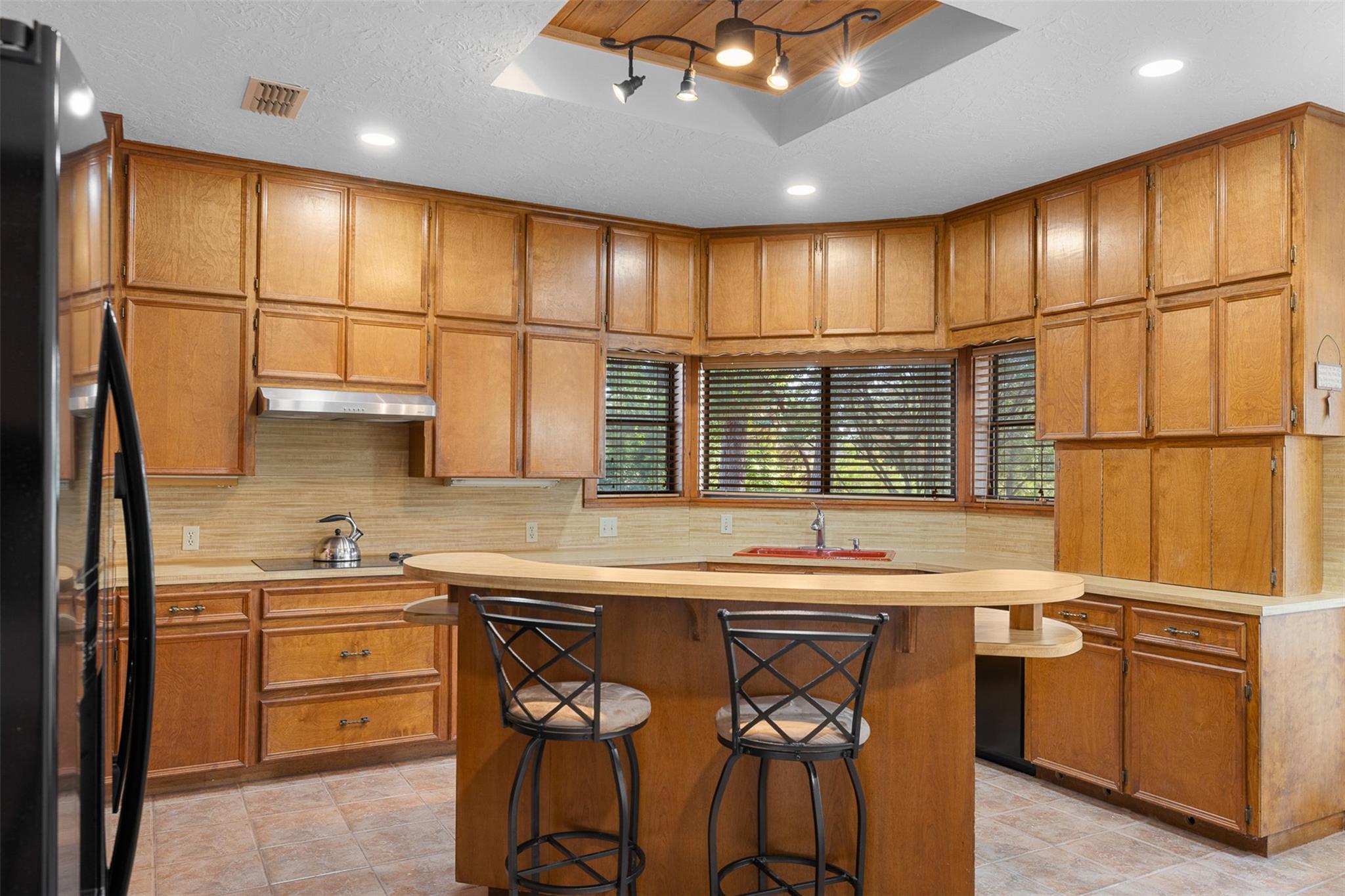 179 Stiewert Ln, Paige, TX 78659