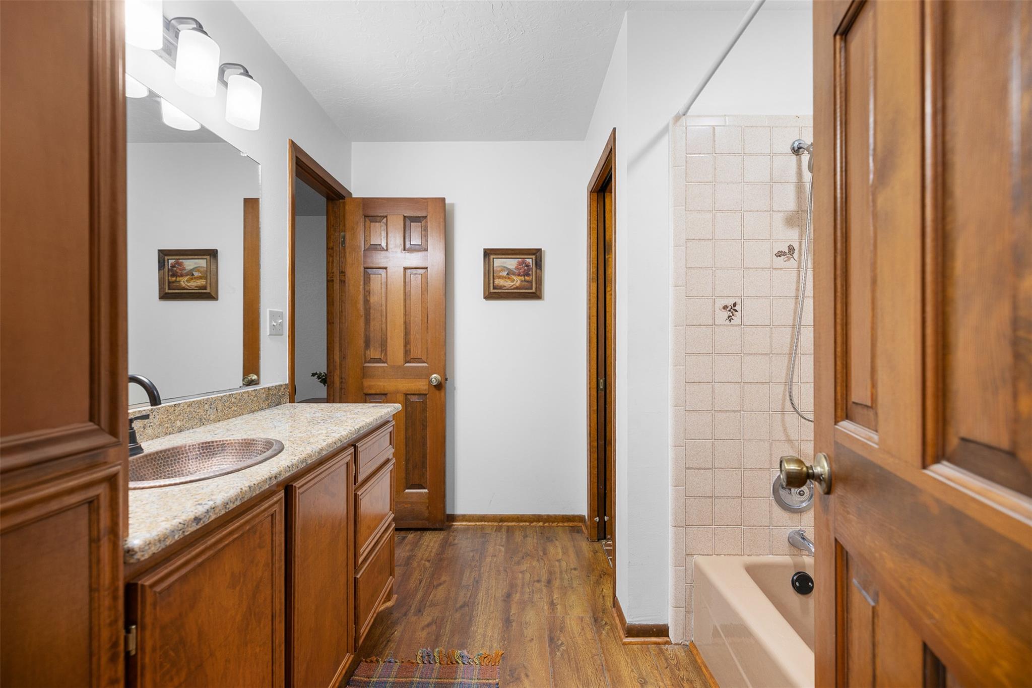 179 Stiewert Ln, Paige, TX 78659