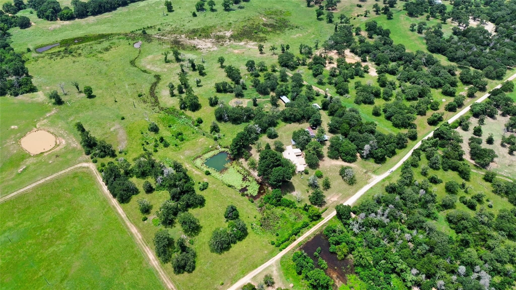 179 Stiewert Ln, Paige, TX 78659