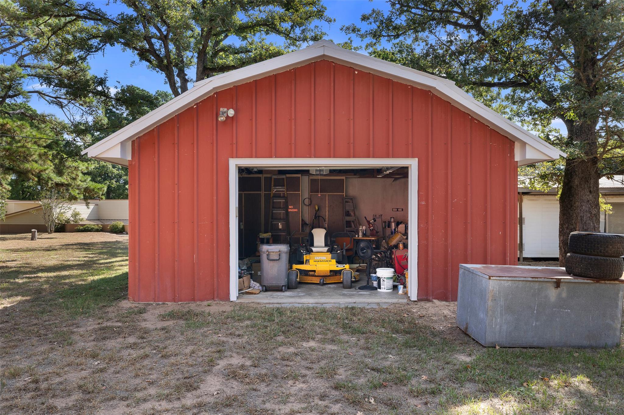 179 Stiewert Ln, Paige, TX 78659