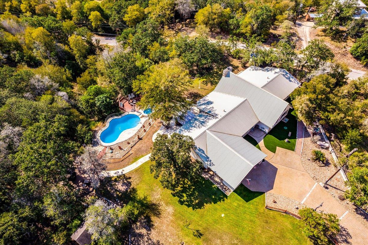 417 Akaloa Dr, Bastrop, TX 78602