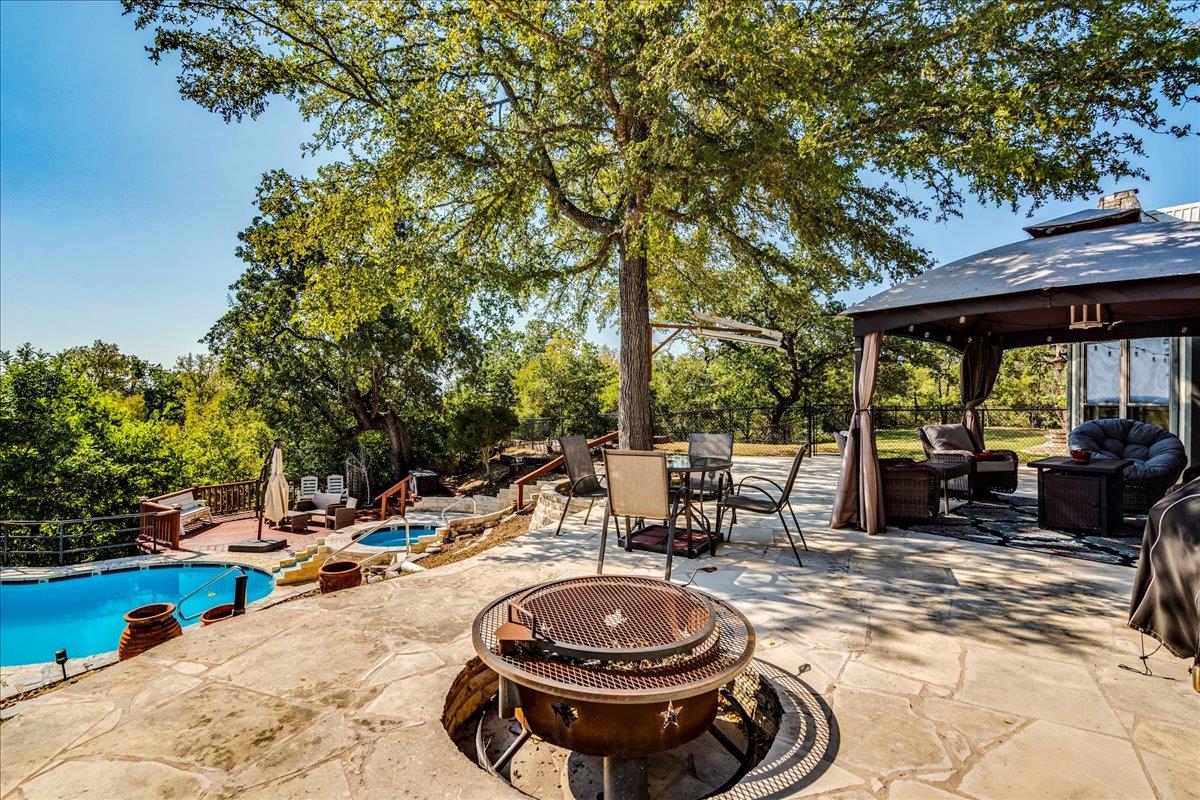 417 Akaloa Dr, Bastrop, TX 78602