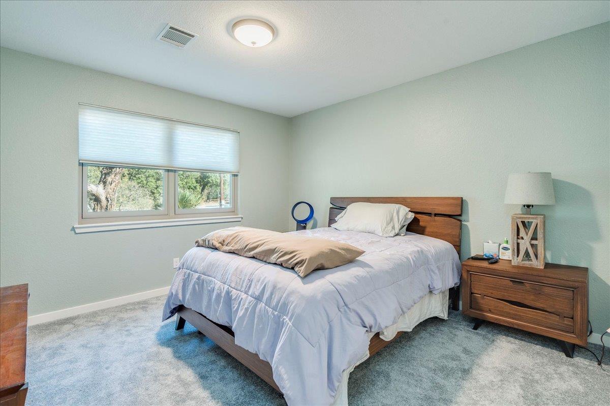 417 Akaloa Dr, Bastrop, TX 78602