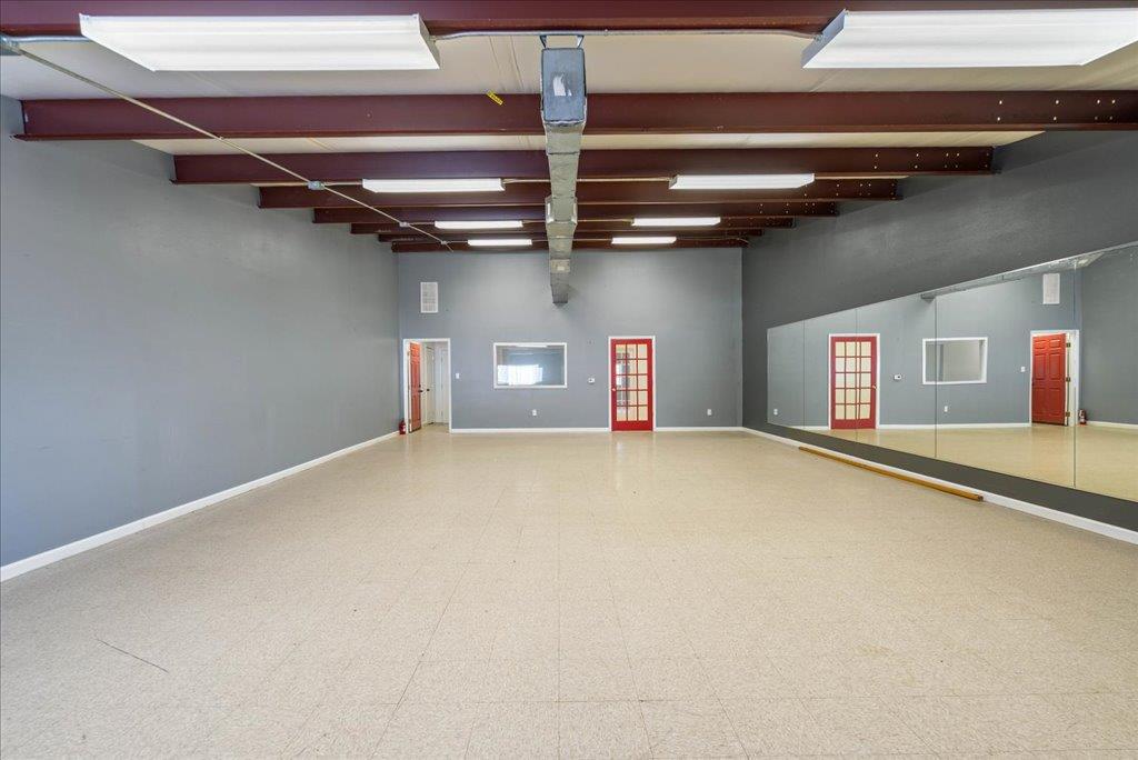 1289 E State Highway 71 Highway E # B100, Bastrop, TX 78602