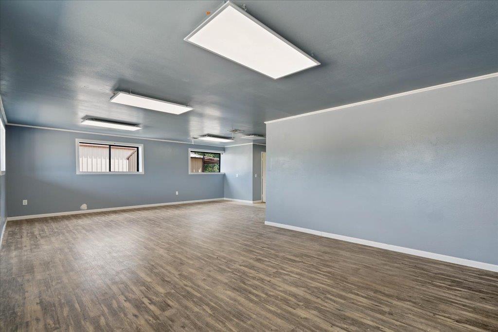 1289 E State Highway 71 Highway E # B100, Bastrop, TX 78602