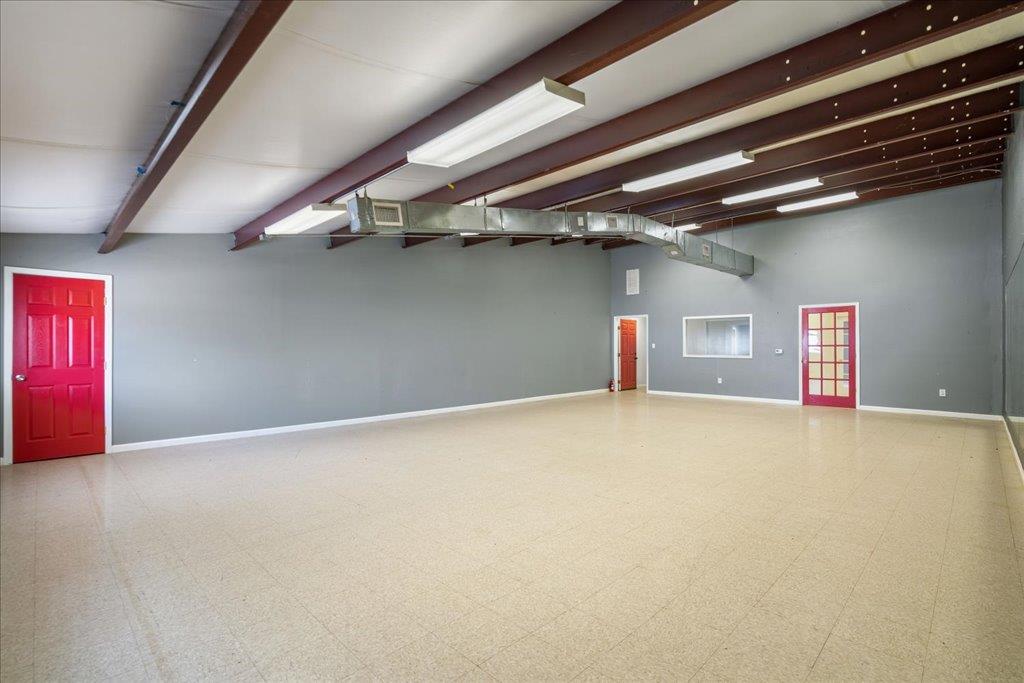 1289 E State Highway 71 Highway E # B100, Bastrop, TX 78602