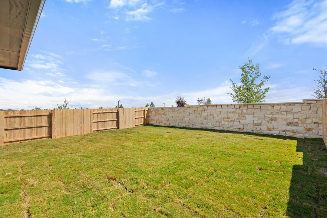 340 Brandywine Road, Hutto, TX 78634