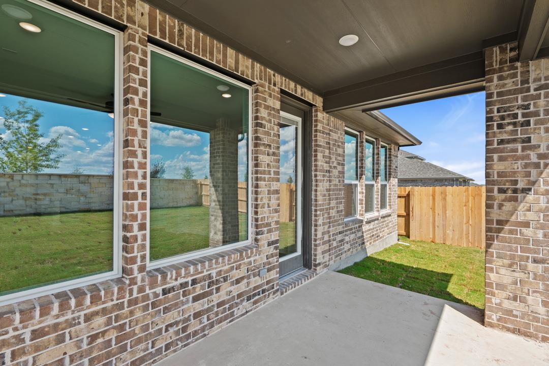 340 Brandywine Road, Hutto, TX 78634