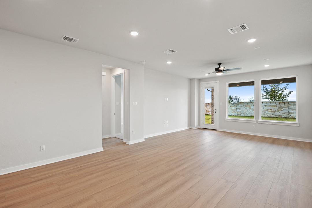 340 Brandywine Road, Hutto, TX 78634