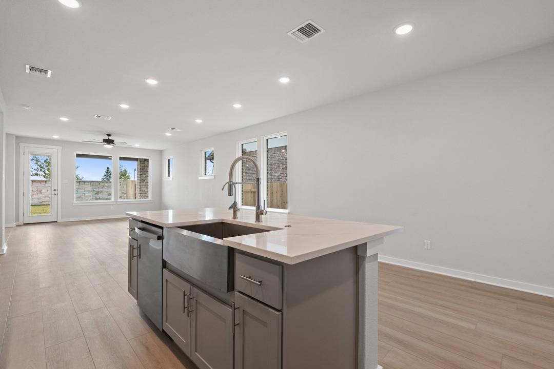 340 Brandywine Road, Hutto, TX 78634