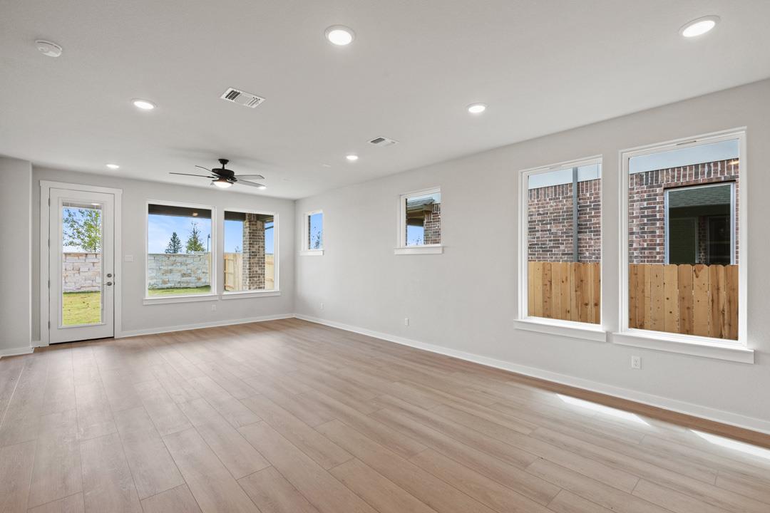 340 Brandywine Road, Hutto, TX 78634