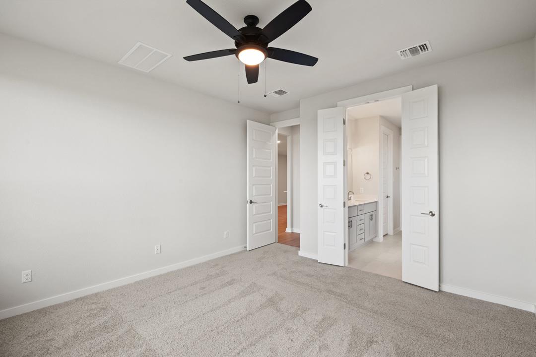 340 Brandywine Road, Hutto, TX 78634