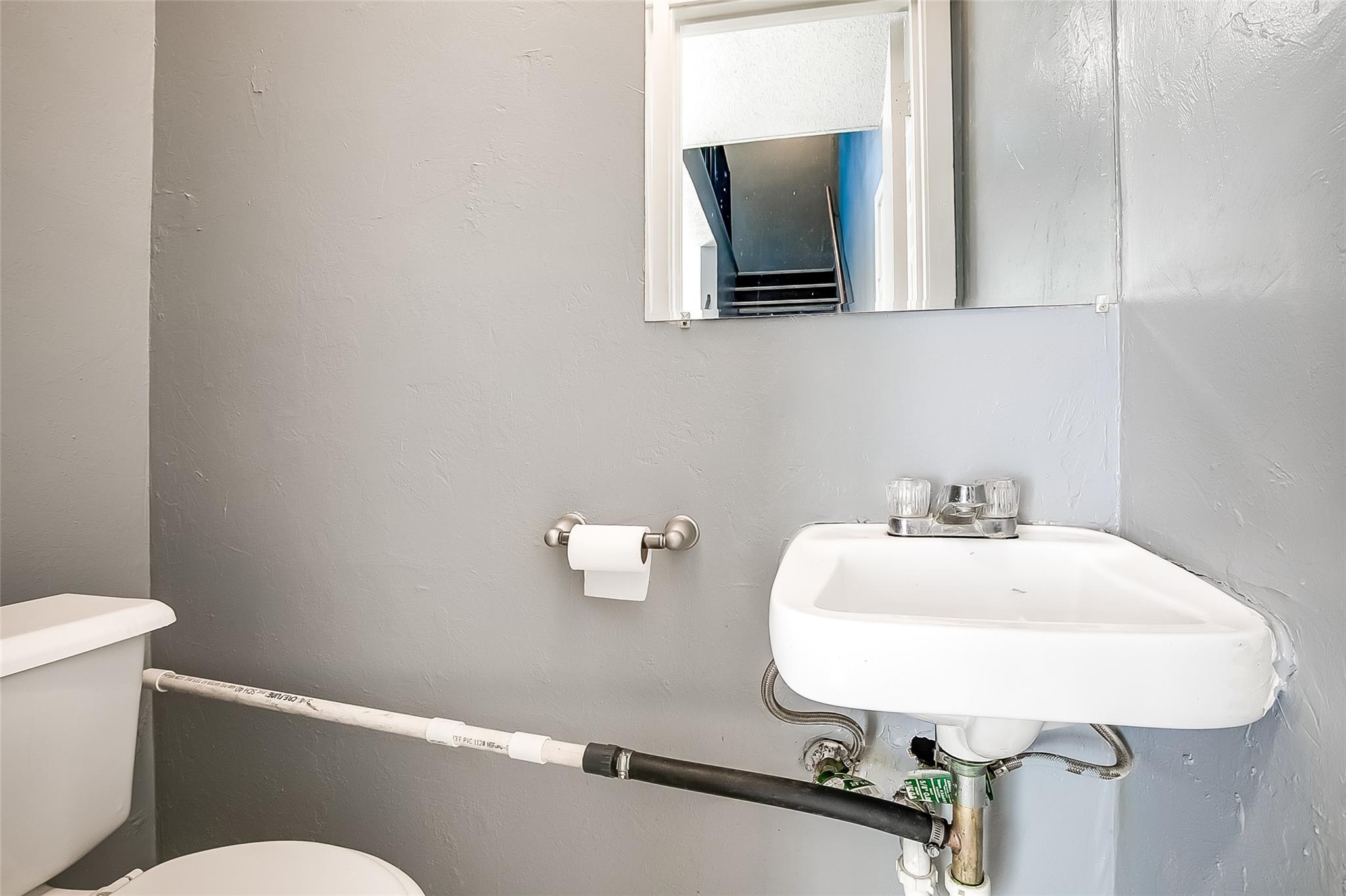 2215 Missionhill Dr # 104, Austin, TX 78741