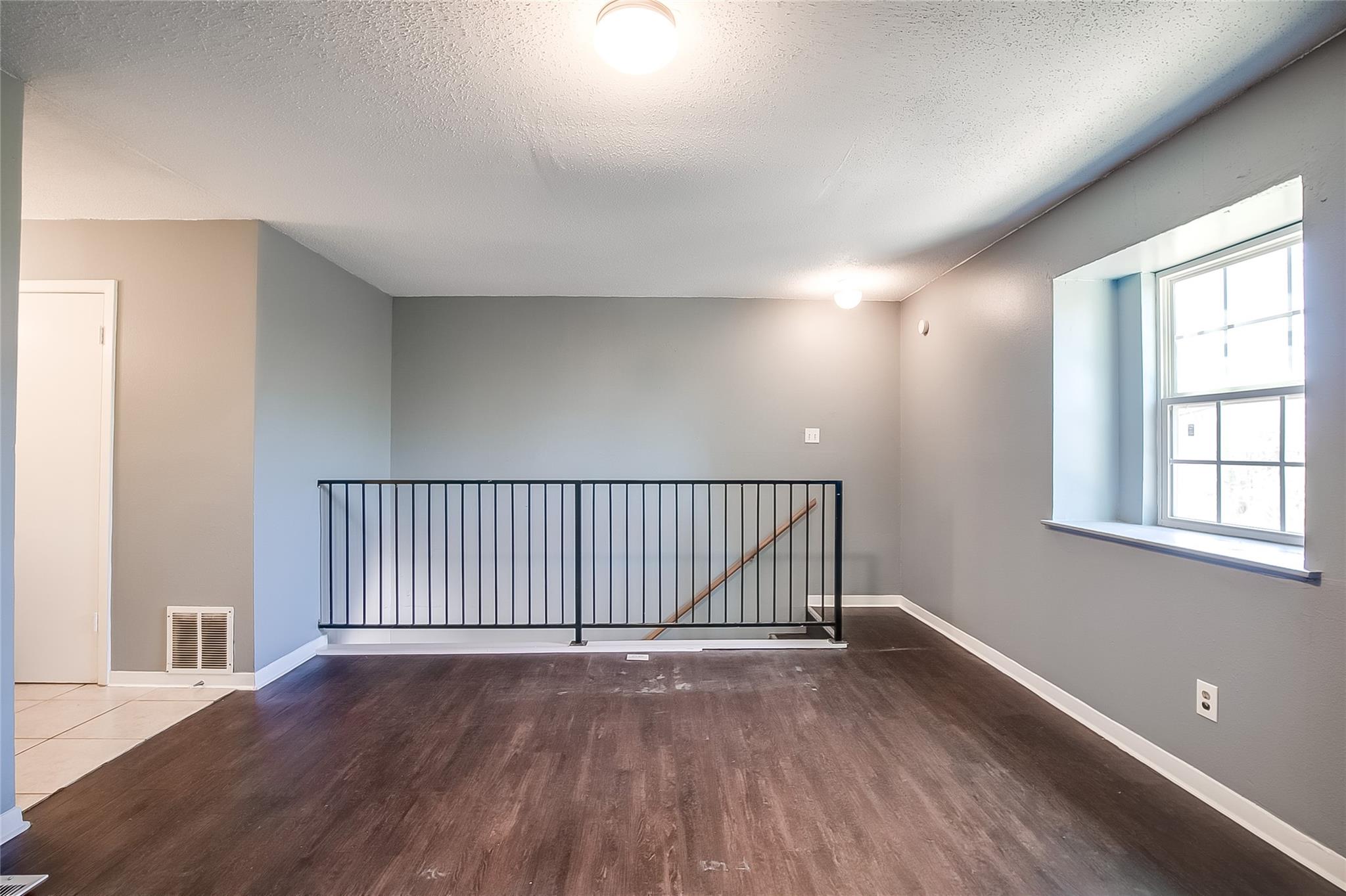 2215 Missionhill Dr # 104, Austin, TX 78741