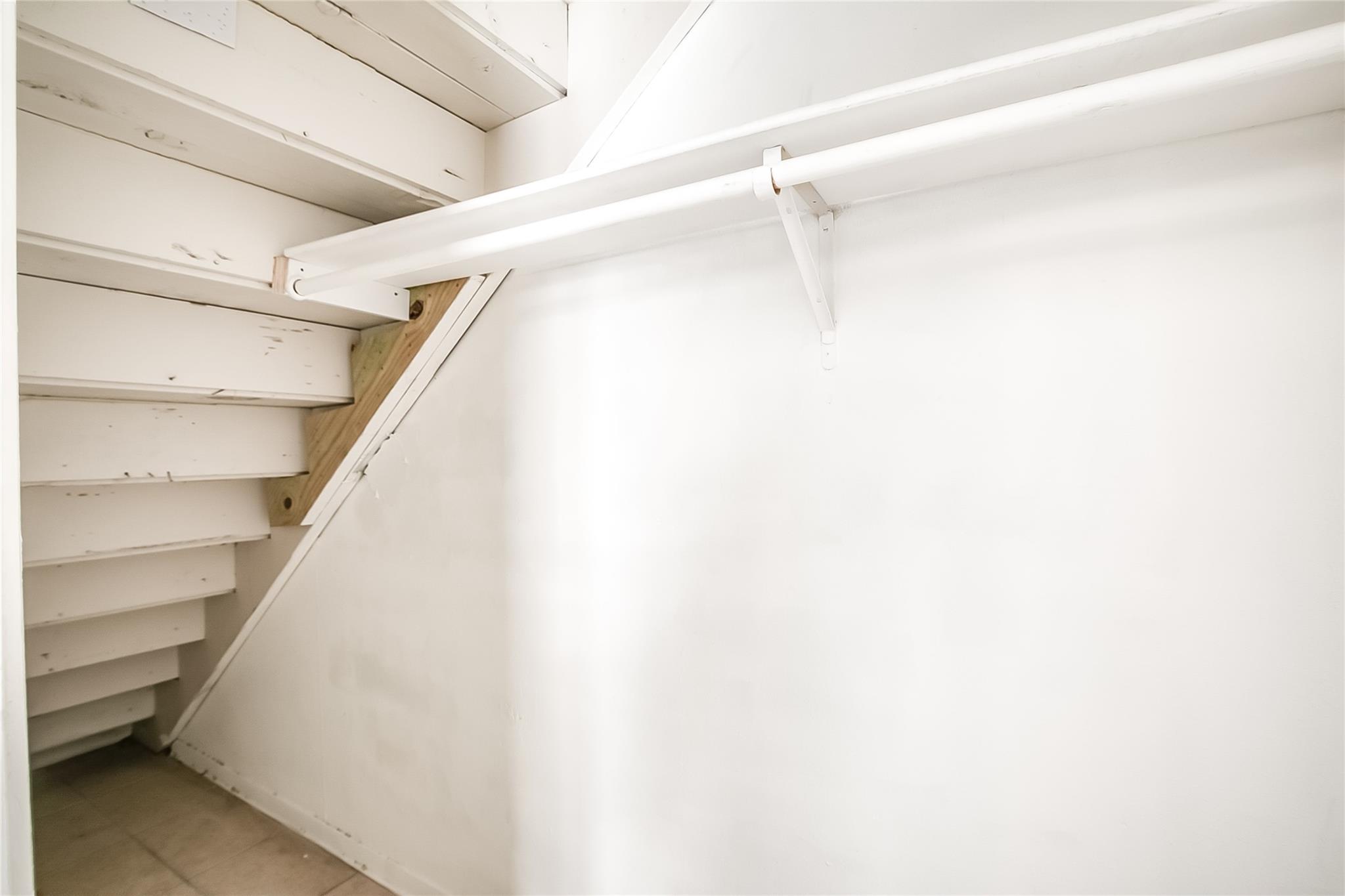 2215 Missionhill Dr # 104, Austin, TX 78741