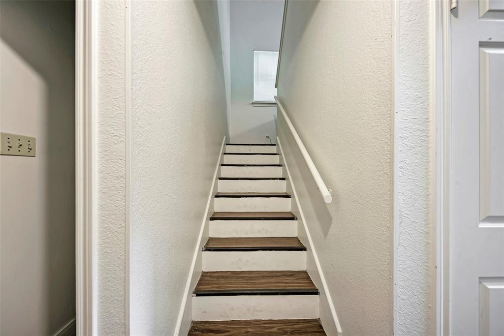 1205 W 22 1/2 St, Austin, TX 78705