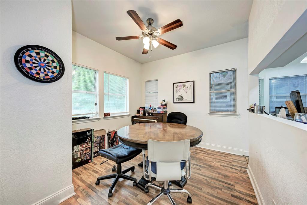 1205 W 22 1/2 St, Austin, TX 78705