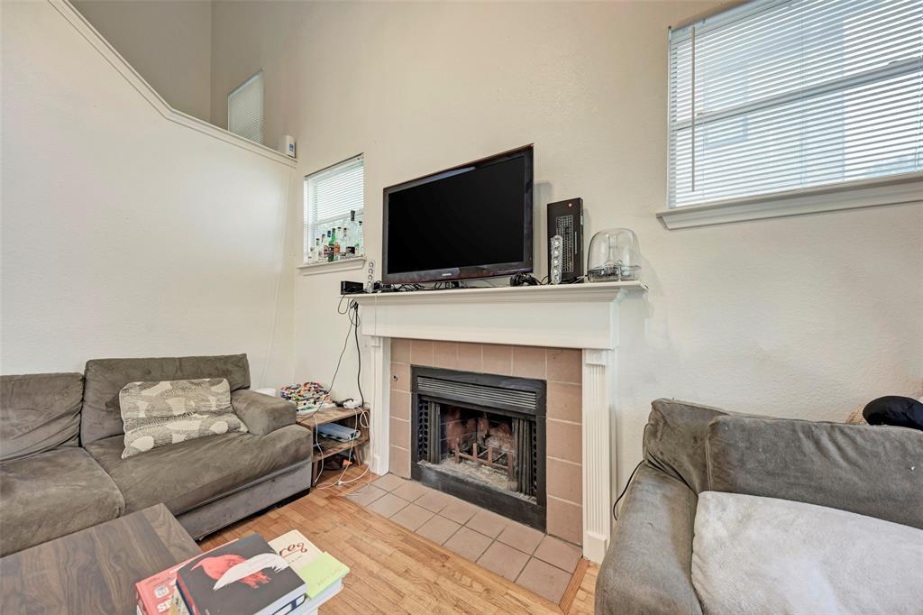 1205 W 22 1/2 St, Austin, TX 78705