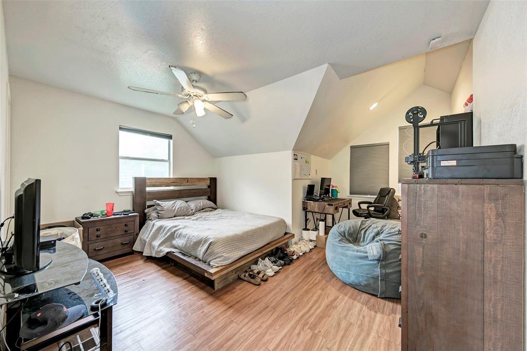 1205 W 22 1/2 St, Austin, TX 78705