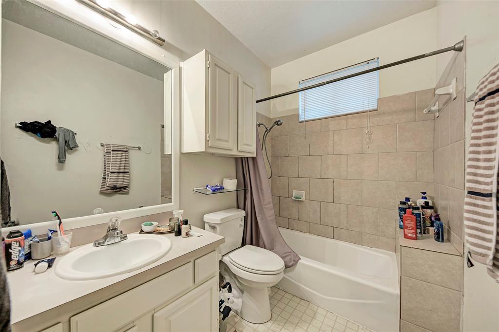 1205 W 22 1/2 St, Austin, TX 78705