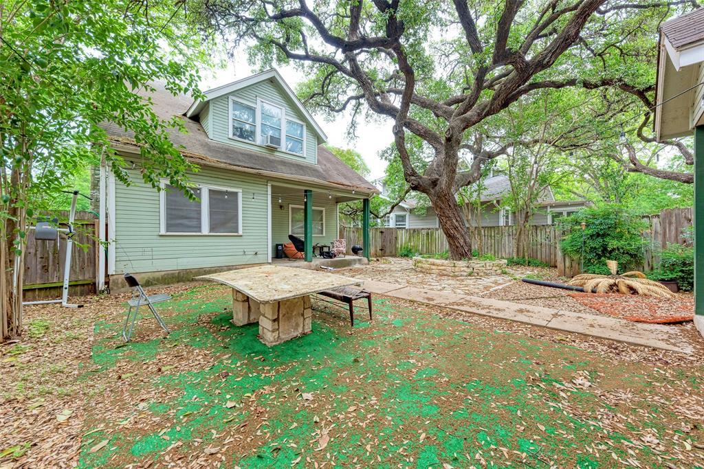1205 W 22 1/2 St, Austin, TX 78705