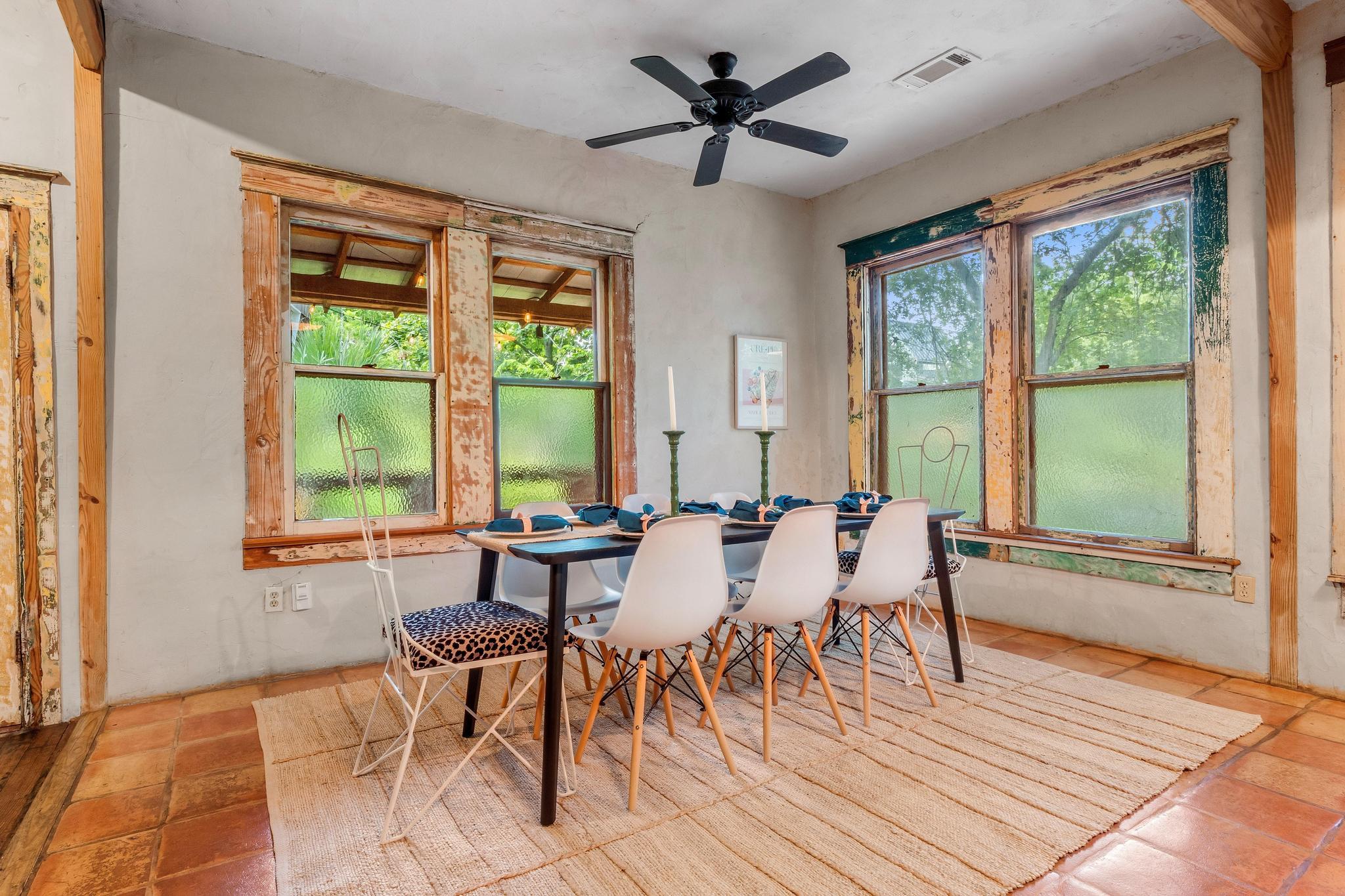 1704 Singleton Ave, Austin, TX 78702