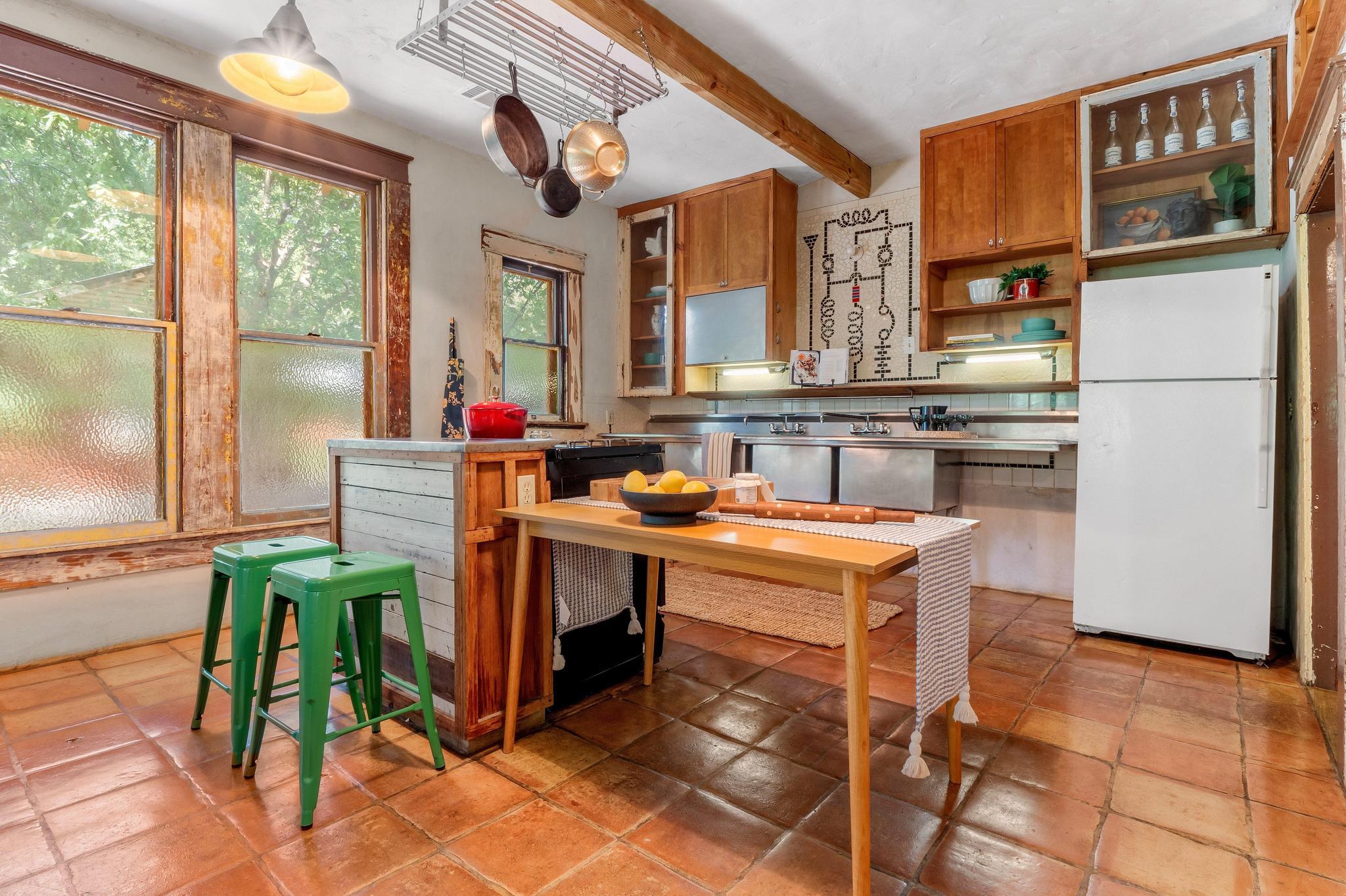 1704 Singleton Ave, Austin, TX 78702