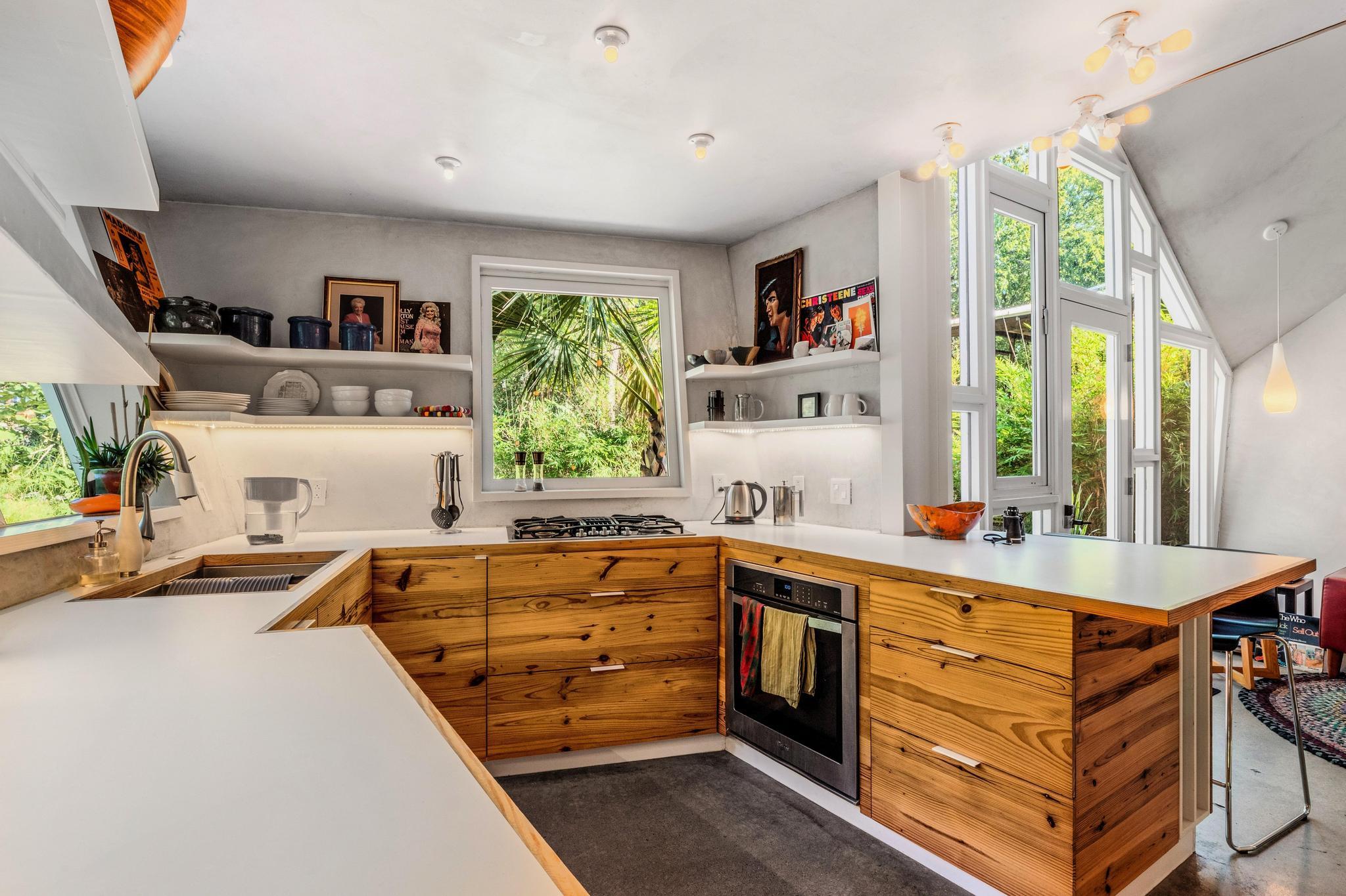 1704 Singleton Ave, Austin, TX 78702