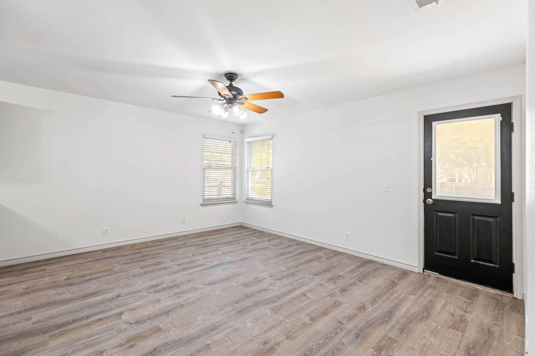 233 Challenger, Kyle, TX 78640