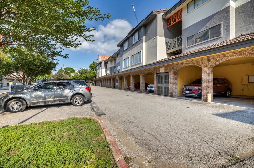 806 W 24th St # 114, Austin, TX 78705