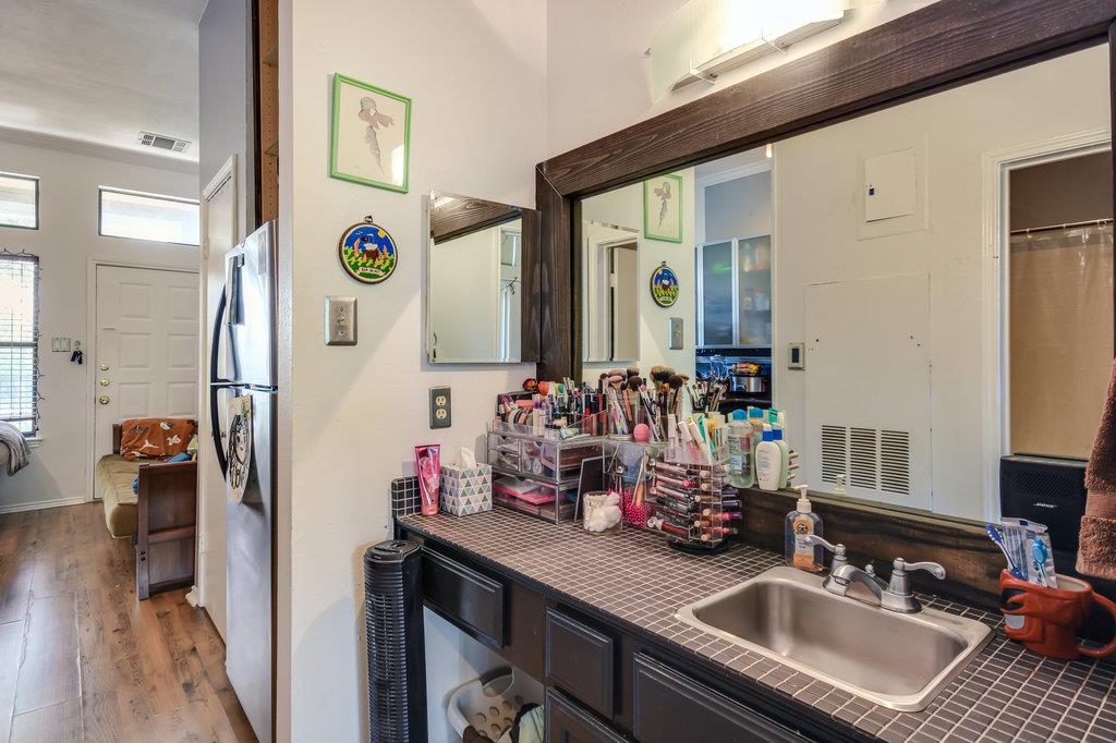 2802 Nueces St # 307, Austin, TX 78705