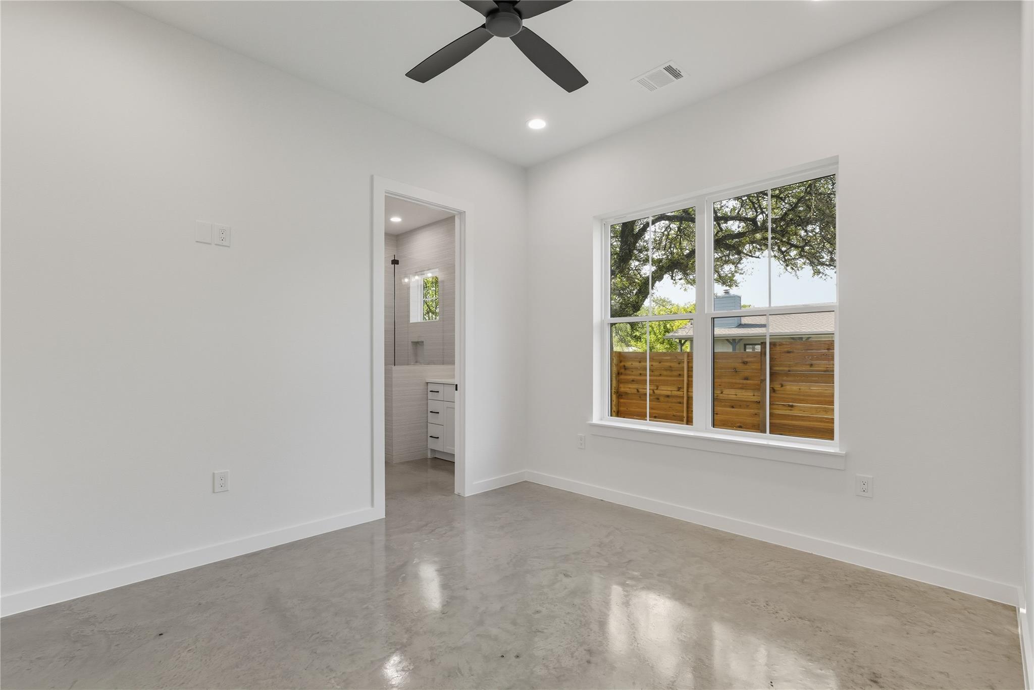 11009 Second St, Jonestown, TX 78645