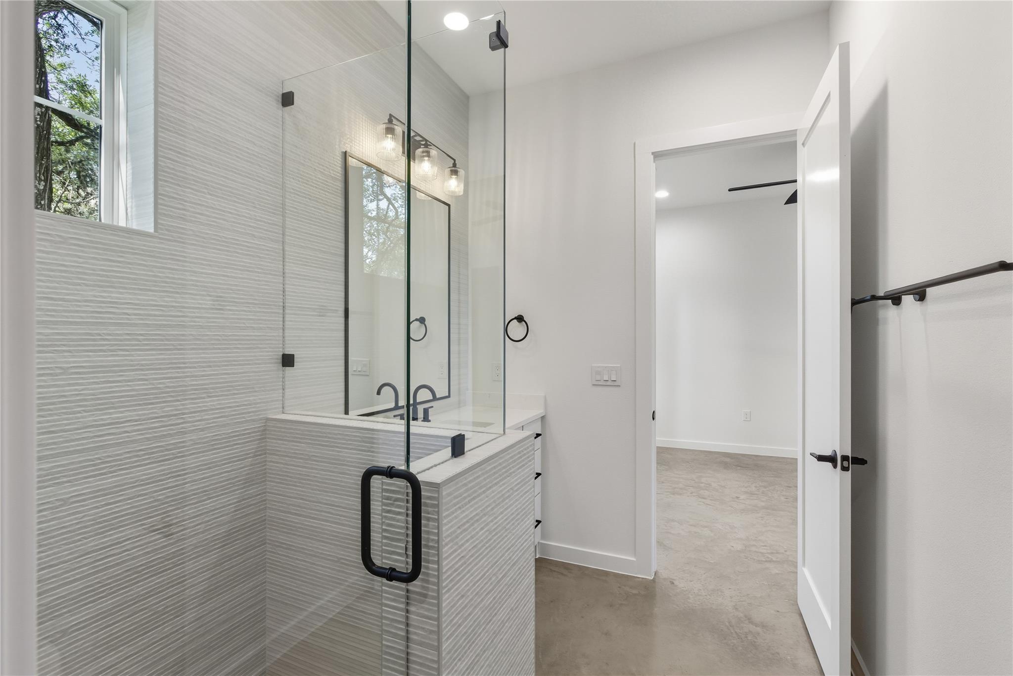 11009 Second St, Jonestown, TX 78645