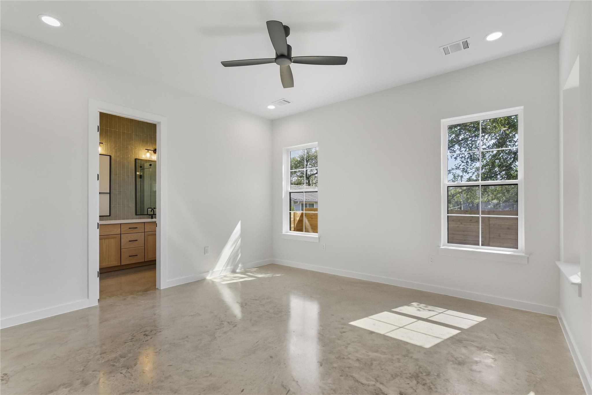 11009 Second St, Jonestown, TX 78645