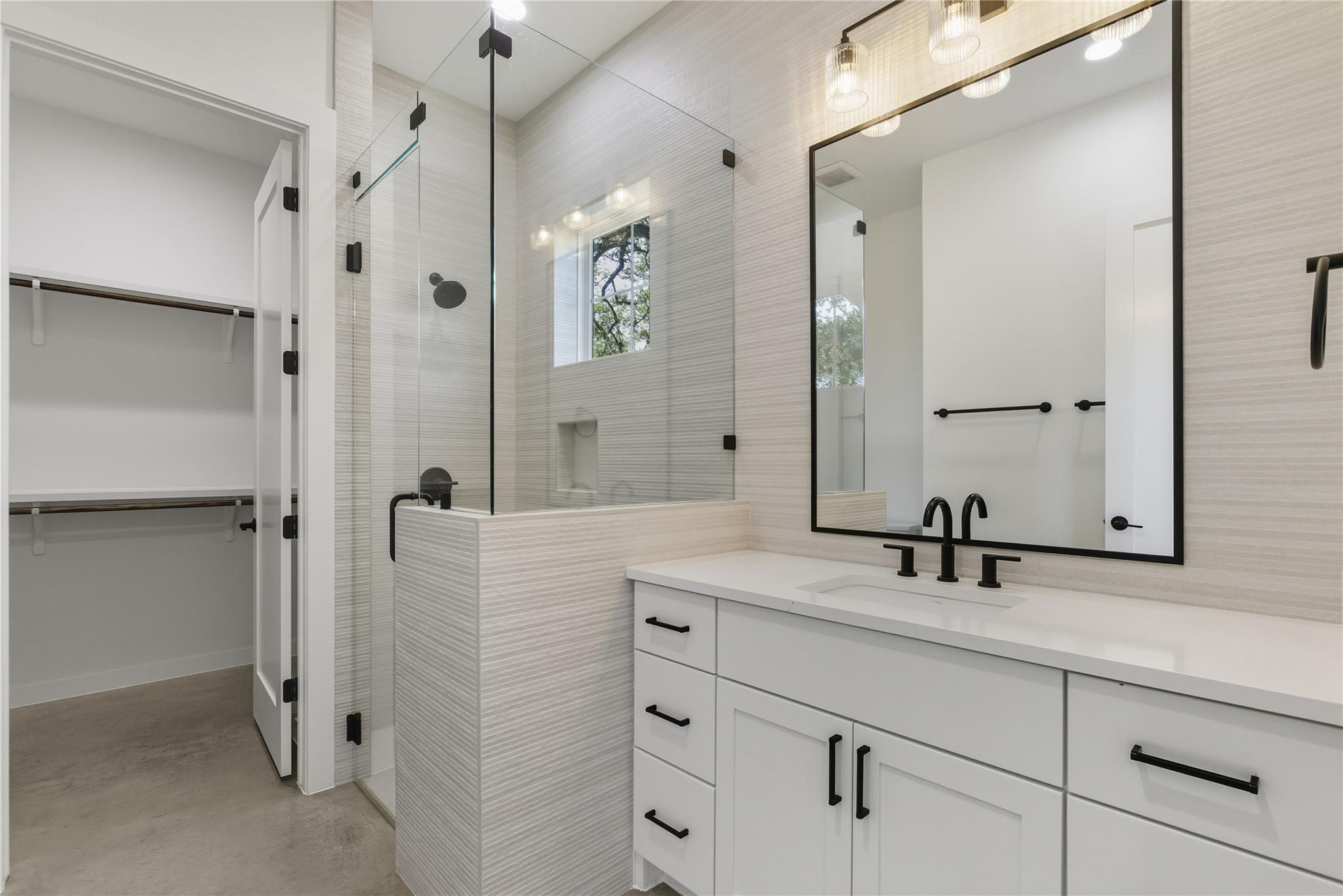 11009 Second St, Jonestown, TX 78645