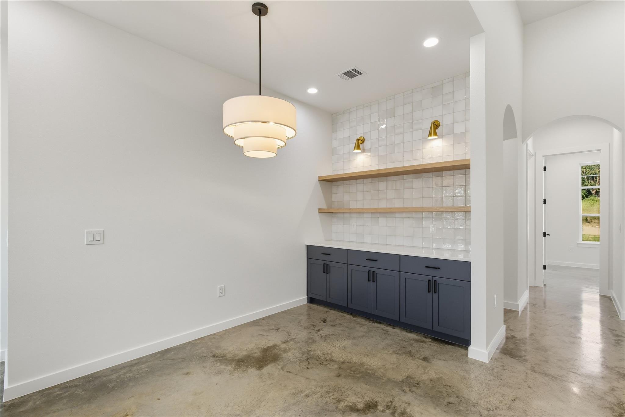 11009 Second St, Jonestown, TX 78645