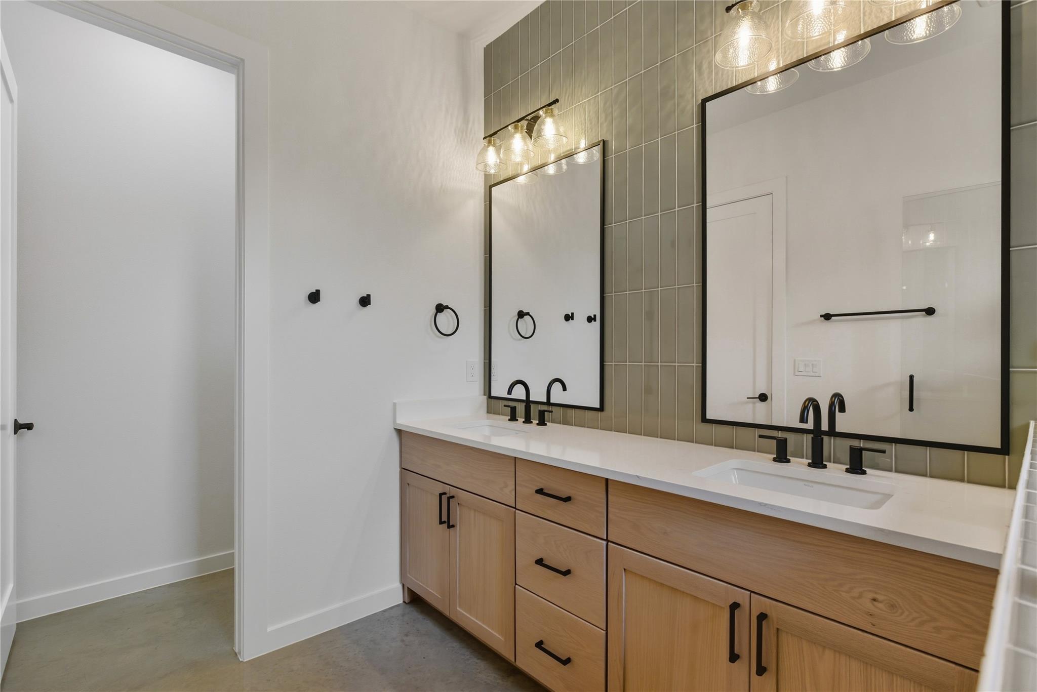 11009 Second St, Jonestown, TX 78645