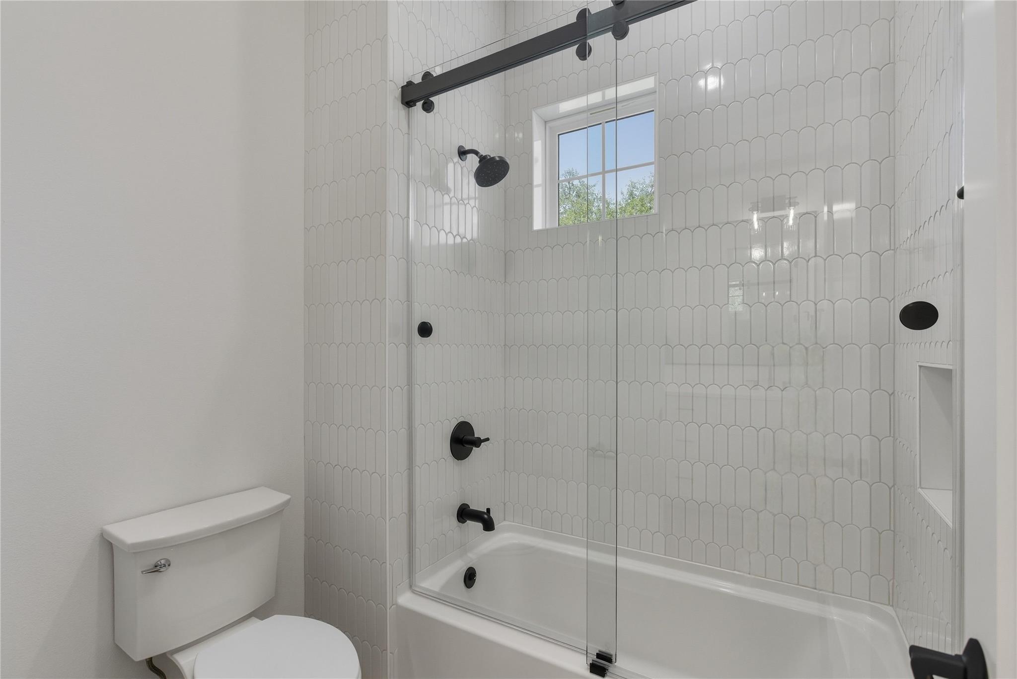 11009 Second St, Jonestown, TX 78645