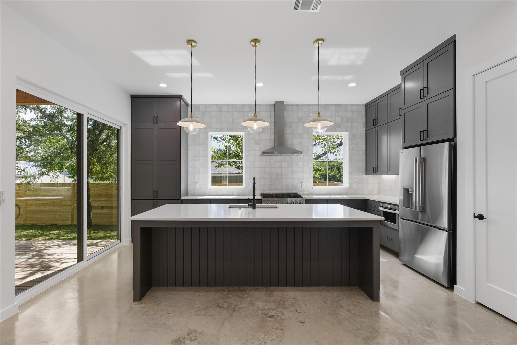 11009 Second St, Jonestown, TX 78645