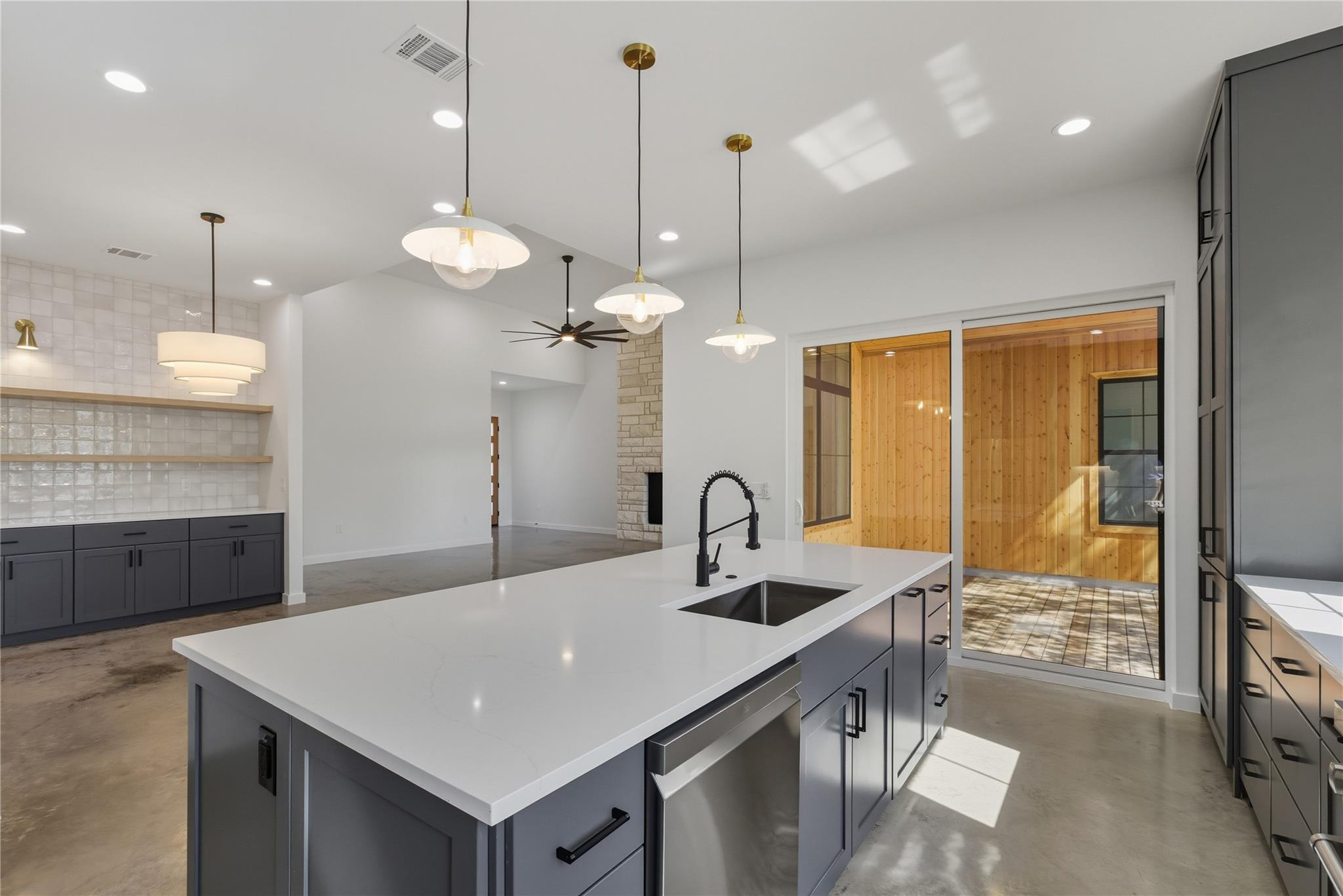 11009 Second St, Jonestown, TX 78645