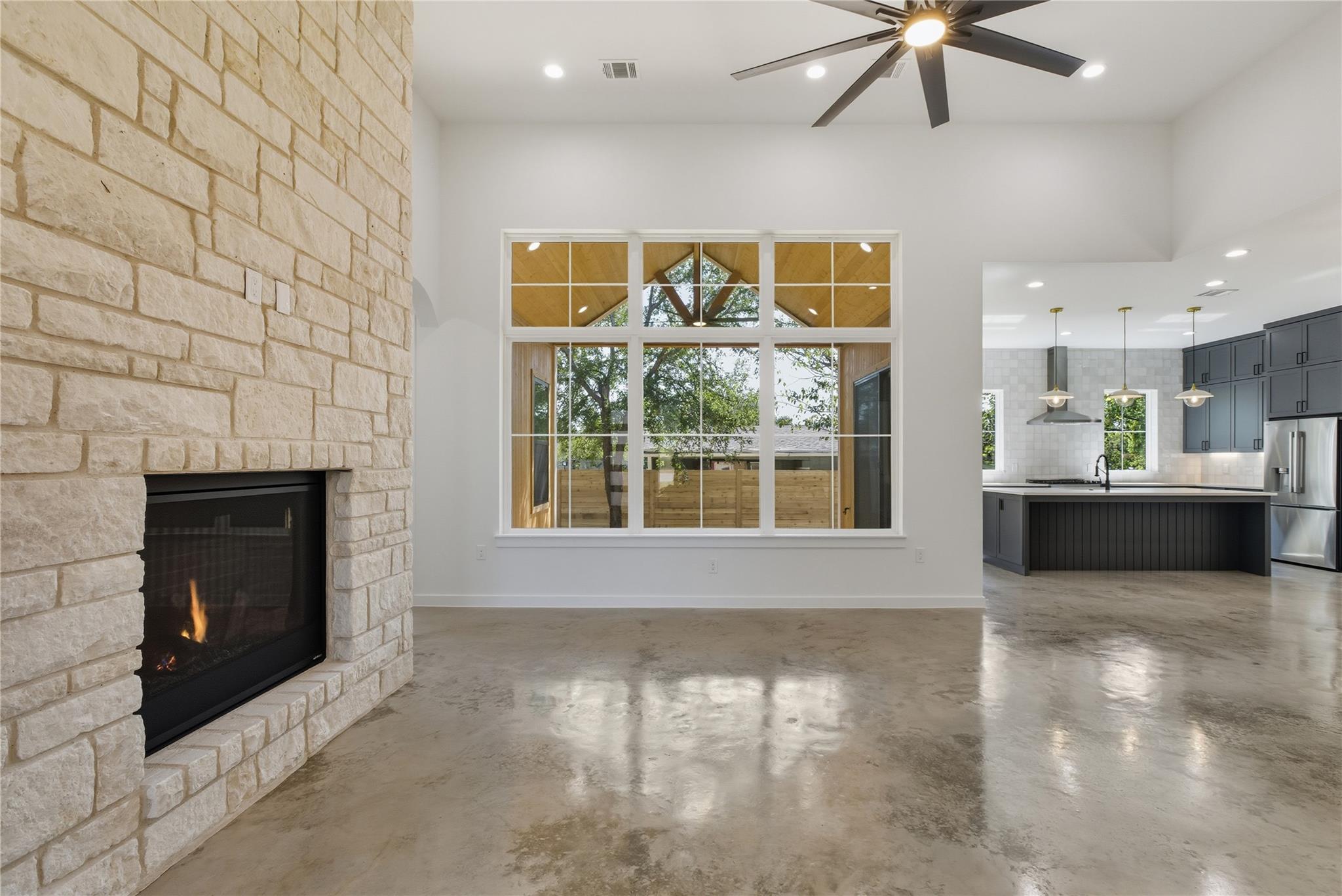 11009 Second St, Jonestown, TX 78645