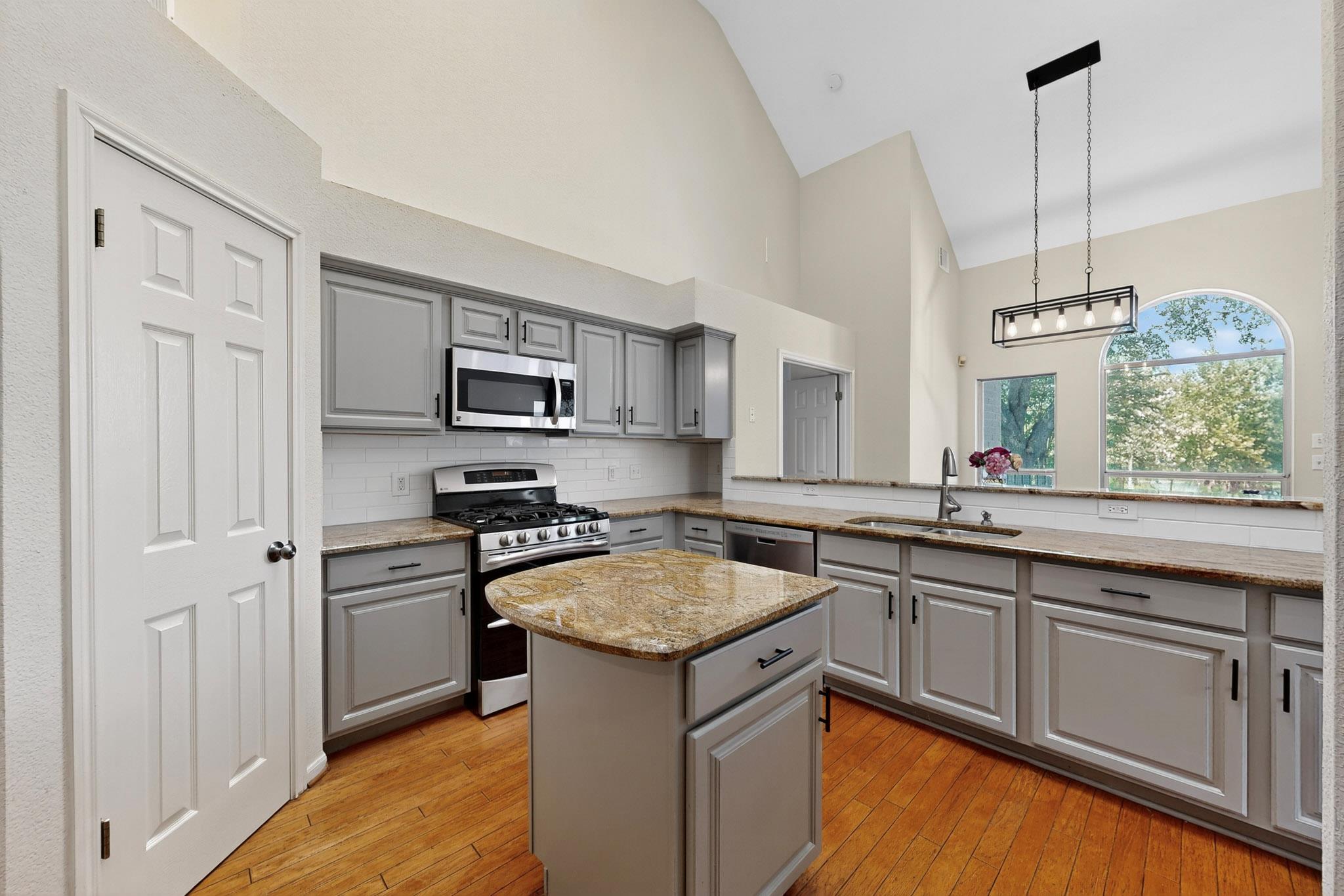 15114 Wells Port Dr, Austin, TX 78728