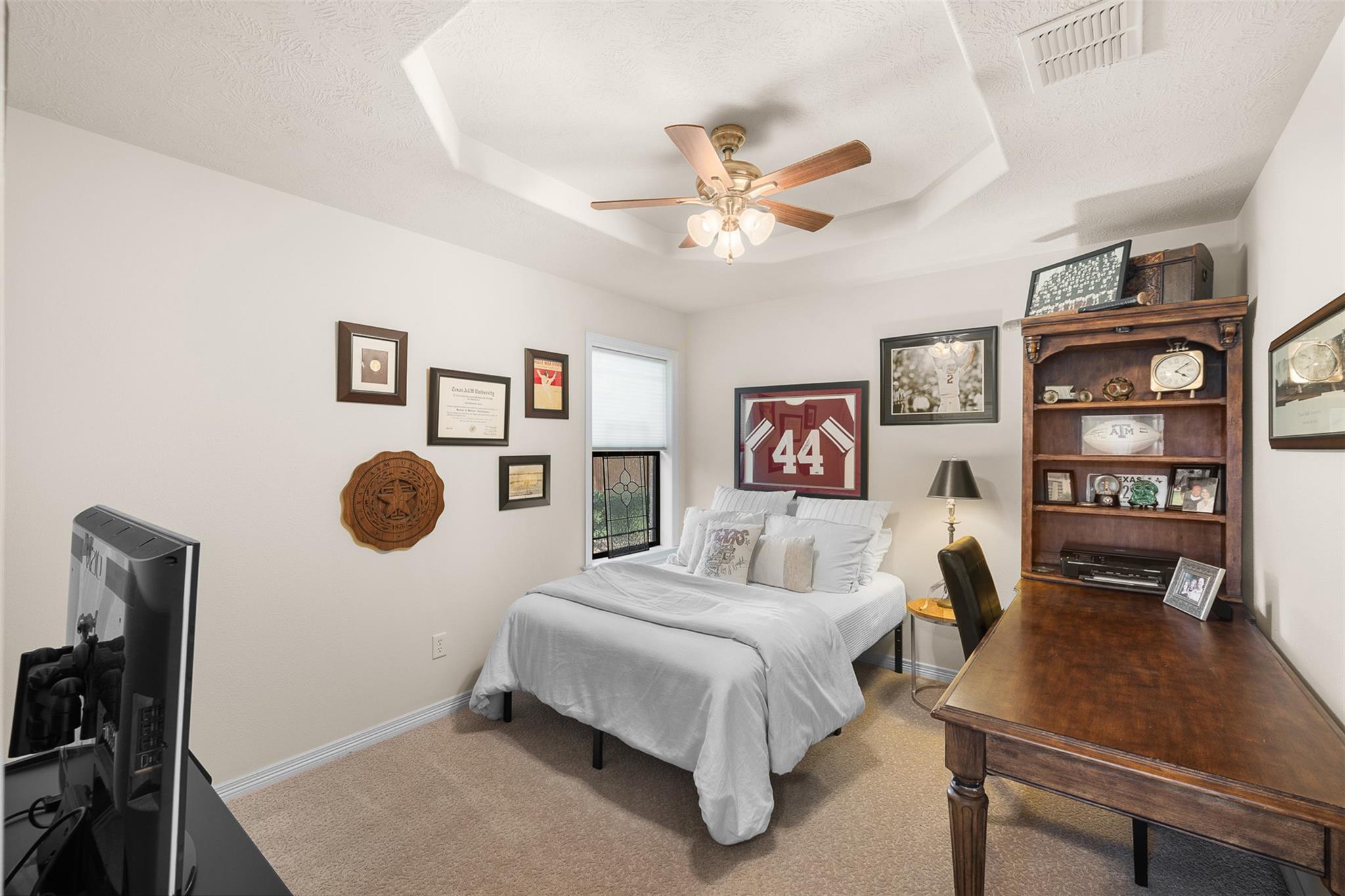 814 Woodson Dr, Caldwell, TX 77836