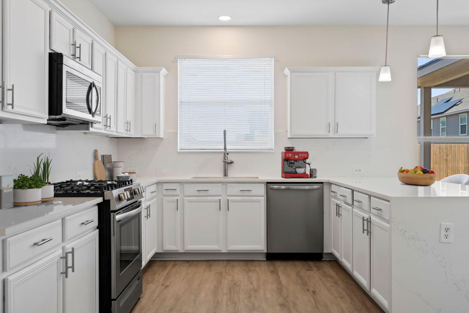 101 Redwood Dr, Kyle, TX 78640