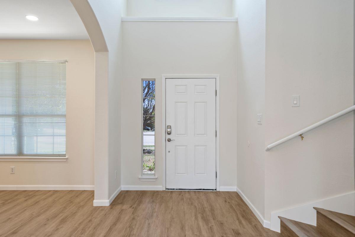 101 Redwood Dr, Kyle, TX 78640