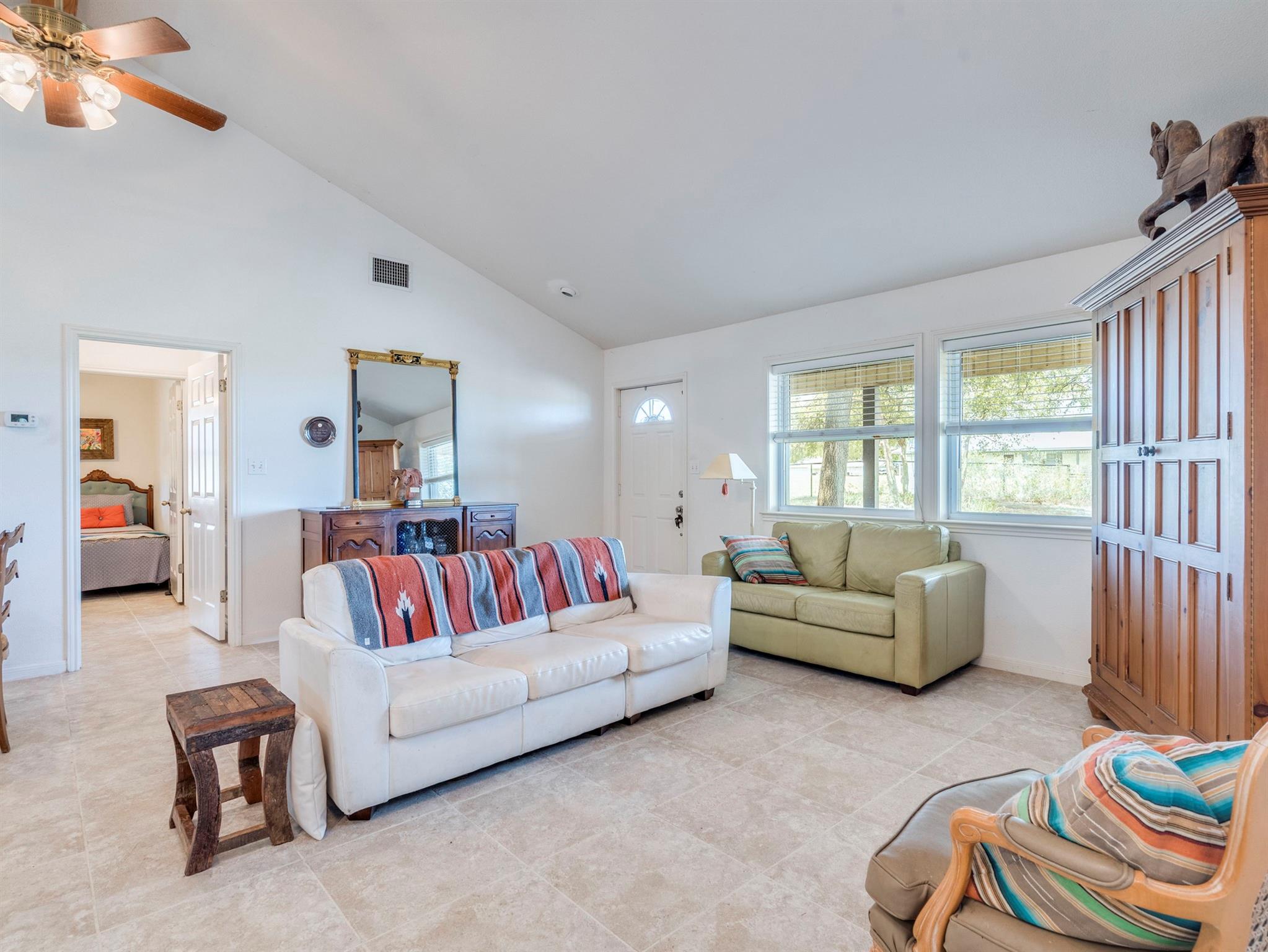 182 Lantana Ln, Maxwell, TX 78656