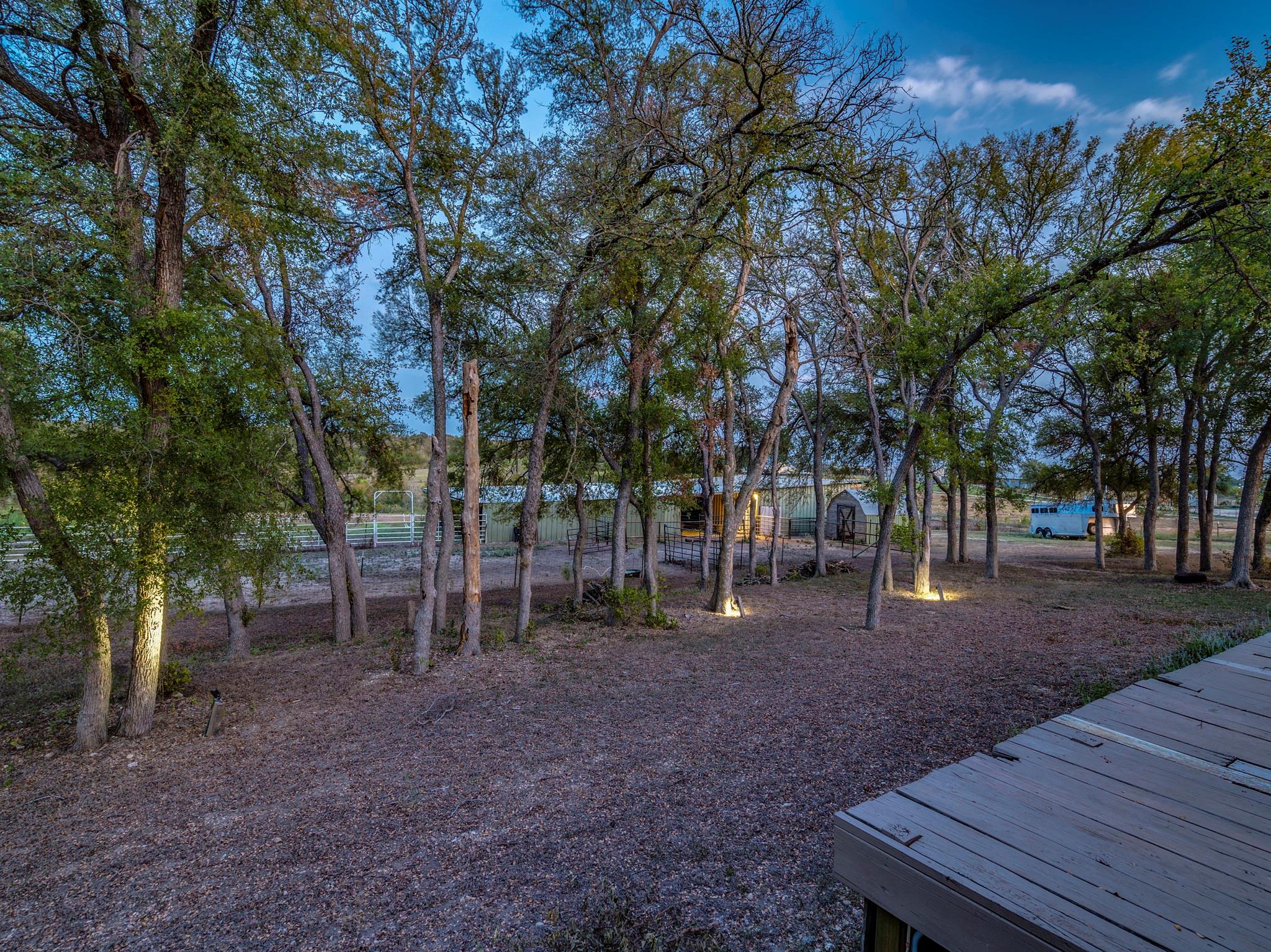 182 Lantana Ln, Maxwell, TX 78656