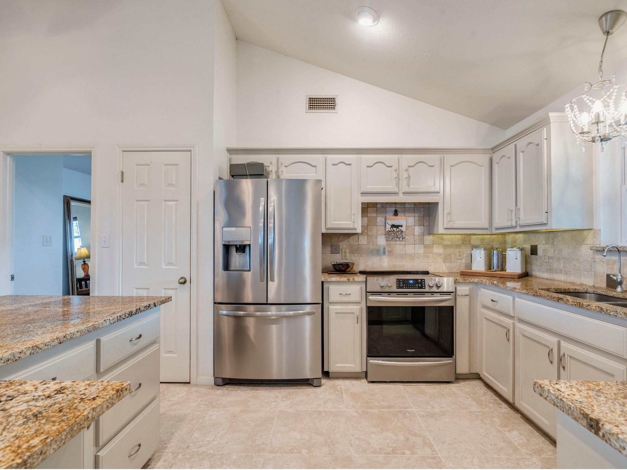 182 Lantana Ln, Maxwell, TX 78656