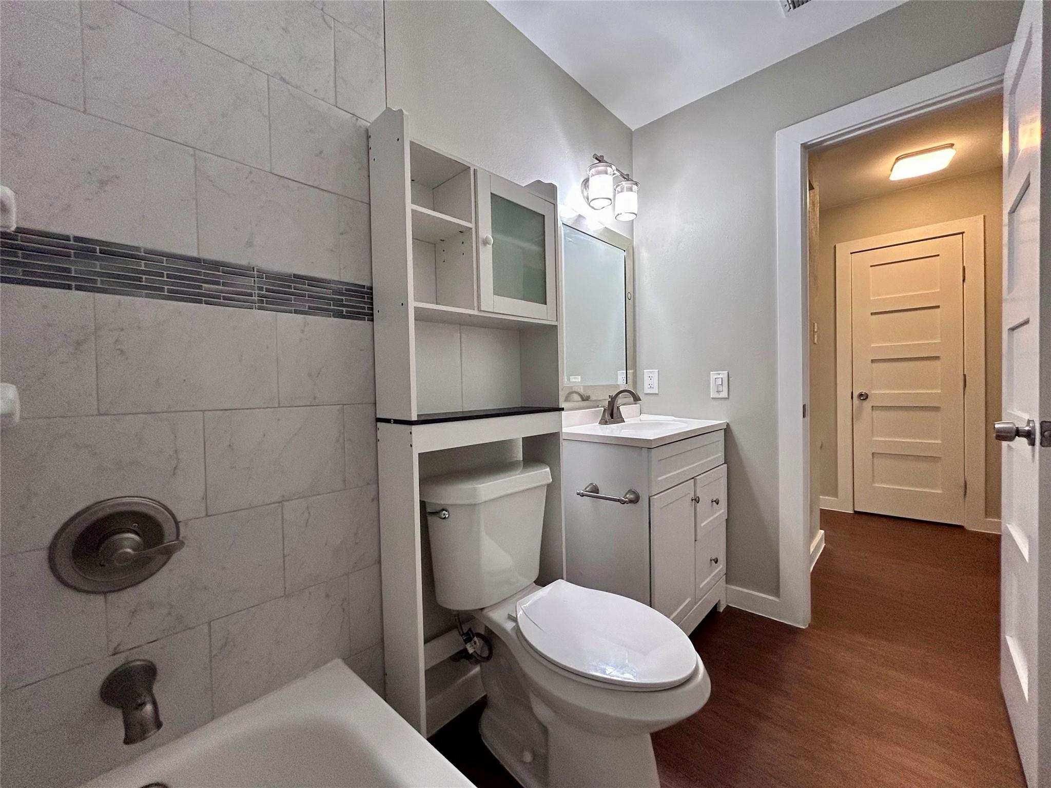 1900 Gracy Farms Ln # B, Austin, TX 78758