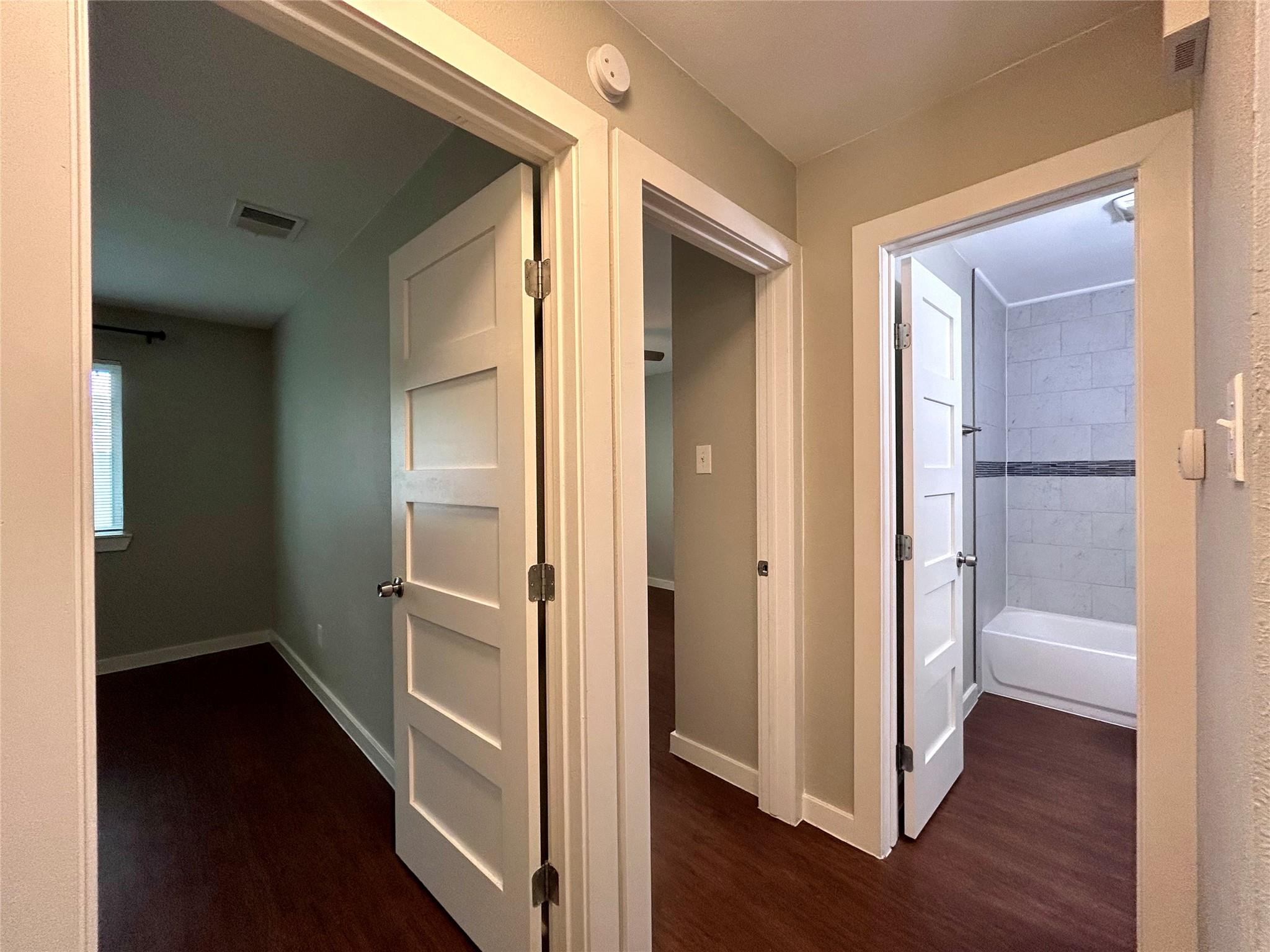 1900 Gracy Farms Ln # B, Austin, TX 78758